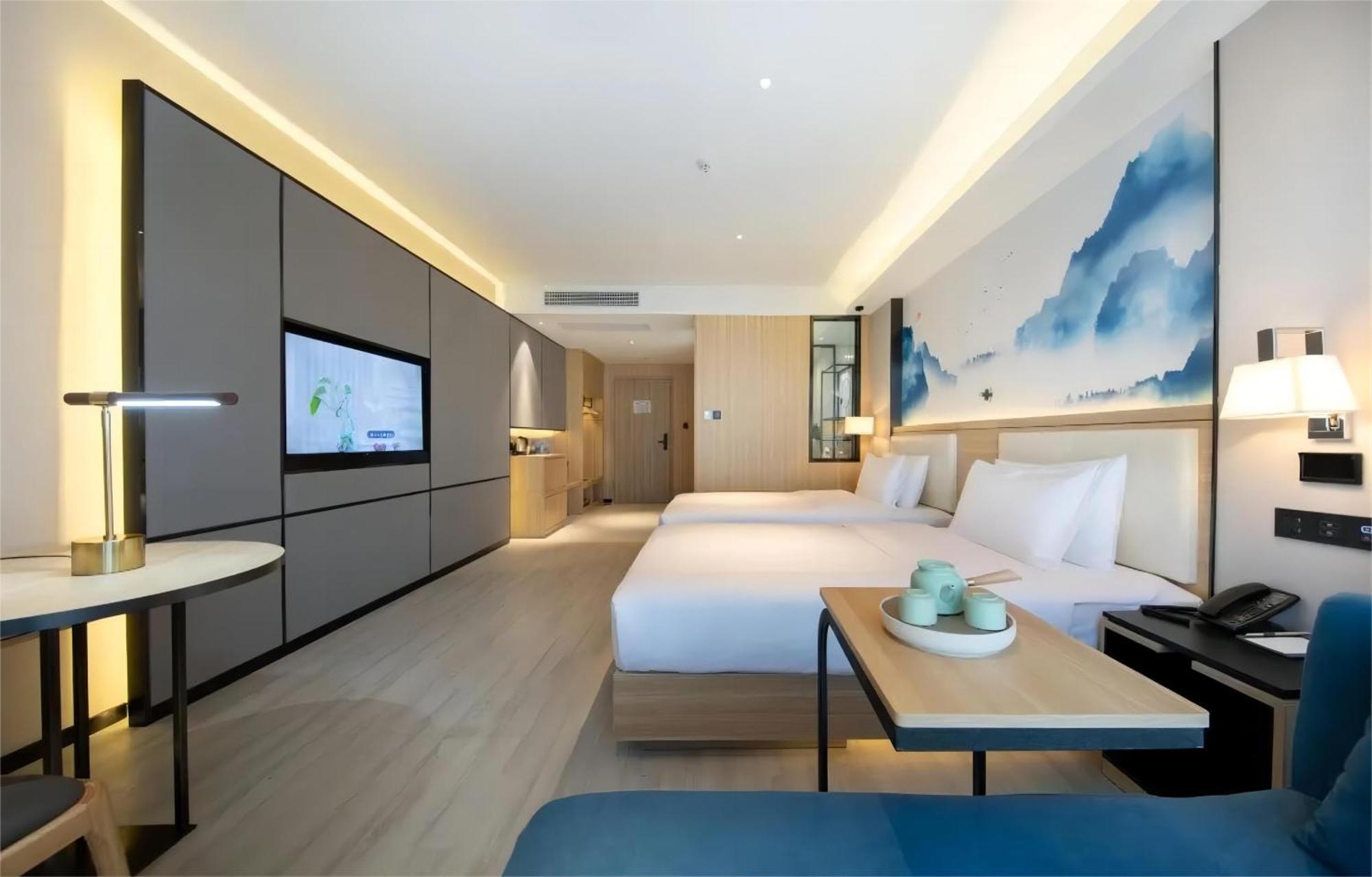 Ausotel By Argyle Baiyun International Airport Renhe Metro Exit B Guangzhou Bagian luar foto